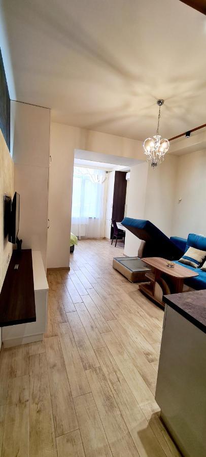 Deluxe Apartment In City Center エレバン エクステリア 写真
