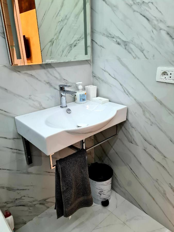 Deluxe Apartment In City Center エレバン エクステリア 写真